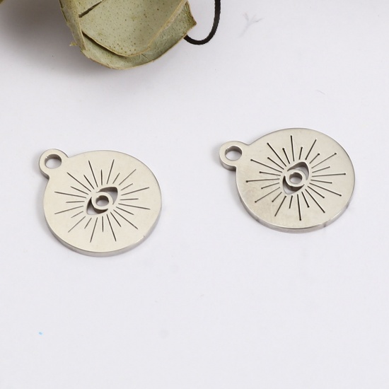 Imagen de 201 Acero Inoxidable Religión Colgantes Charms Ronda Tono de Plata Negro Ojo de la Providencia/Ojo que Todo lo Ve 14mm x 12mm, 5 Unidades