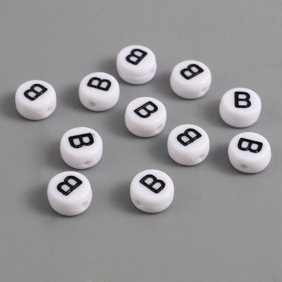 Image de Perles en Acrylique Plat-Rond Noir & Blanc Alphabet Initial/ Lettre Majuscule Message " B " Env. 7mm Dia, Trou: env. 1.4mm, 500 Pcs