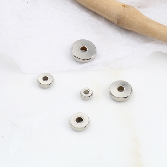 Bild von Edelstahl Perlen Rund Silberfarbe 8mm D., Loch: ca. 2mm, 1 Box( 50 Stück/Box)