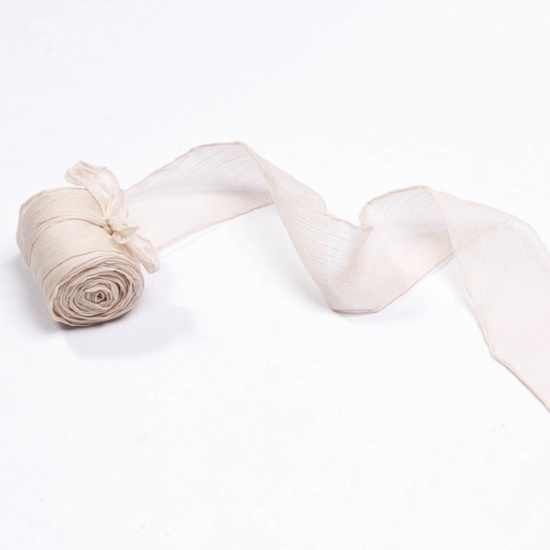 Picture of Polyester Satin Ribbon Creamy-White Bowknot 3.8cm, 1 Roll (Approx 5 Yards/Roll)