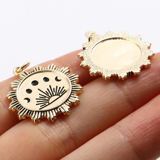 Image de Breloques Galaxie en Laiton Éclipse de Lune Plaqué Or Véritable 18K Noir Soleil Émail 27mm x 21mm, 1 Pièce