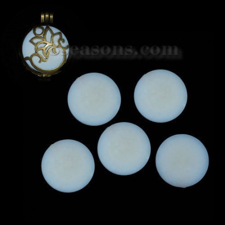 Acrylic White Glow In The Dark Dome Seals Cabochon Round Faceted 30mm(1 1/8") Dia, 5 PCs