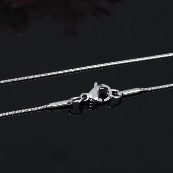 304ステンレス鋼 ネックレス シルバートーン スネークチェーン カニカン付き 50.0cm長さ、1 本 の画像
