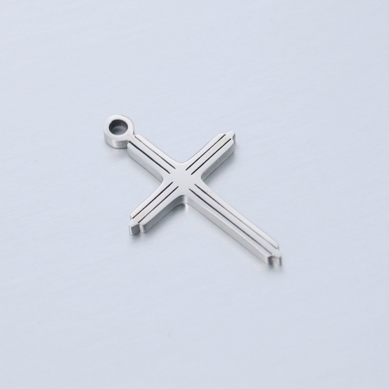 Picture of 201 Stainless Steel Religious Charms Silver Tone Cross 19mm x 11.5mm, 1 Piece