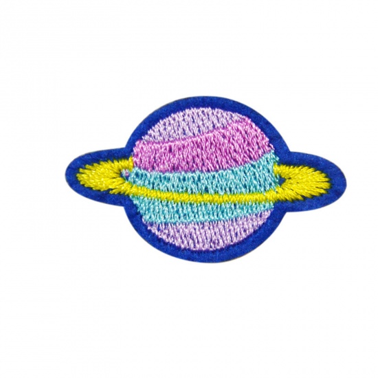 Immagine di Poliestere Galassia Rattoppo (Con la colla posteriore) DIY Scrapbooking Craft Multicolore Universo Pianeta Ricamo 4.1cm x 2.5cm, 5 Pz
