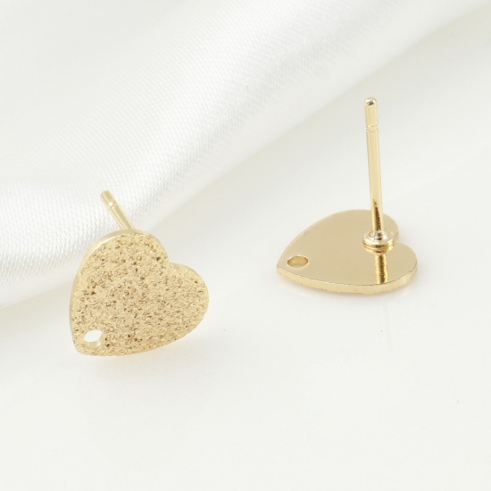 Imagen de Latón día de San Valentín Accesorios Para Pendientes Oro Real Chapado Corazón W/ Lazo 10mm x 9mm, Post/ Wire Size: (20 gauge), 4 Unidades