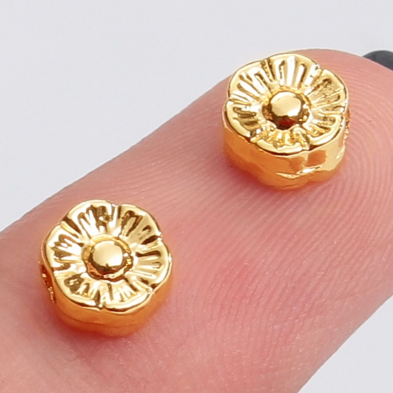 Picture of Brass Flora Collection Beads Real Gold Plated Flower About 5.5mm Dia, Hole: Approx 1.4mm, 10 PCs                                                                                                                                                              