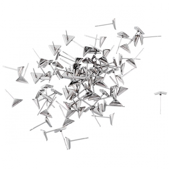 Изображение Нержавеющая Сталь Серьги Треугольник Серебряный Тон Основы для Кабошонов (для 6mm x 5mm Кабошона), 7мм x 7мм, Размер столбца / провода: (0.7мм калибра), 10 ШТ