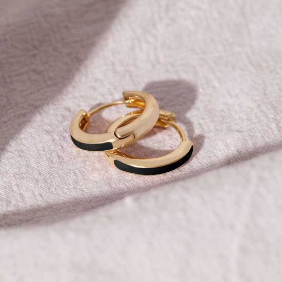 Immagine di 2 Pz Ecologico Elegante Squisito 18K Vero Oro Placcato Nero Ottone Smalto Orecchini Circolari Per Donne Regalo 14mm x 13mm, Posta / Filo Dimensione: 0.8mm(20 misura)