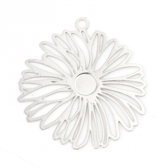 Picture of Iron Based Alloy Filigree Stamping Charms Silver Tone Daisy Flower 26mm x 24mm, 20 PCs