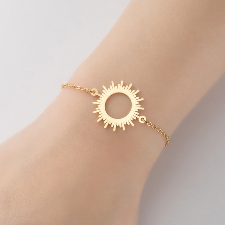 Picture of Wholesale Sun Design Bracelet for Retailers - Hypoallergenic Jewelry in Gold Plated Titanium Steel