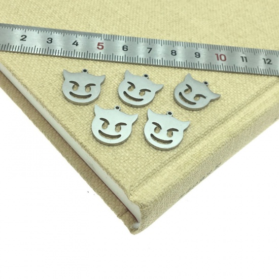 Immagine di Acciaio Inossidabile Halloween Charms Tono Argento Il Diavolo Filigrana 18mm x 16mm, 5 Pz