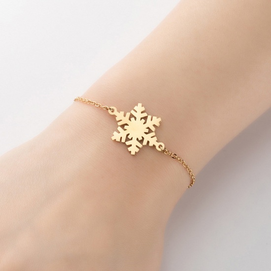 Picture of Titanium Steel Christmas Curb Link Chain Bracelets Gold Plated Snowflake 13.5cm(5 3/8") long, 1 Piece