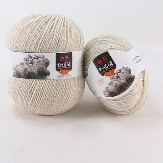 Picture of Wool Blend Super Soft Knitting Yarn Creamy-White 1 Roll