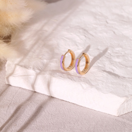 Immagine di 2 Pz Ecologico Elegante Squisito 18K Vero Oro Placcato Viola Chiaro Ottone Smalto Orecchini Circolari Per Donne Regalo 14mm x 13mm, Posta / Filo Dimensione: 0.8mm(20 misura)