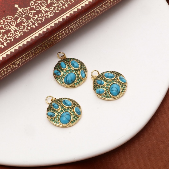 Image de Breloques Style Bohème en Laiton Rond Plaqué Or Véritable 18K Bleu Imitation Turquoise à Zircone Cubique Vert 25mm x 20mm, 1 Pièce
