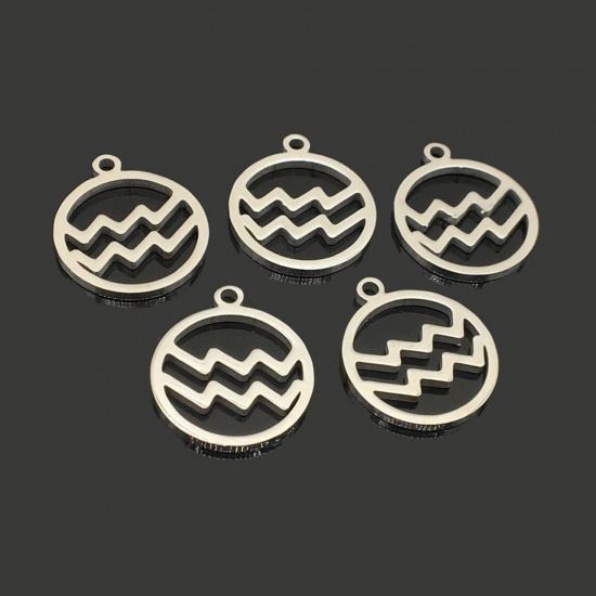 Bild von 202 Edelstahl Charms Rund Silberfarbe Sternbild Wassermann Hohl 18mm x 16mm, 5 Stück