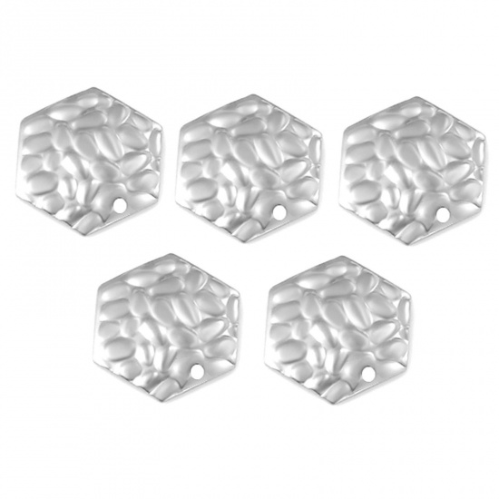 Picture of 304 Stainless Steel Hammered Charms Silver Tone Hexagon Texture 17mm x 15mm, 10 PCs