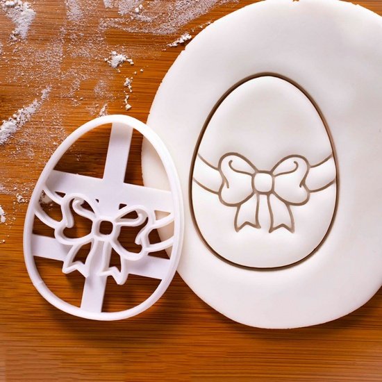 ABS 復活日 イースター 復活祭 抜き型ツール 粘土のクッキーを作る DIY 手作り ハンドメイド 白 卵 エッグ ちょう結び 8.1cmx 6.3cm、 1 個 の画像