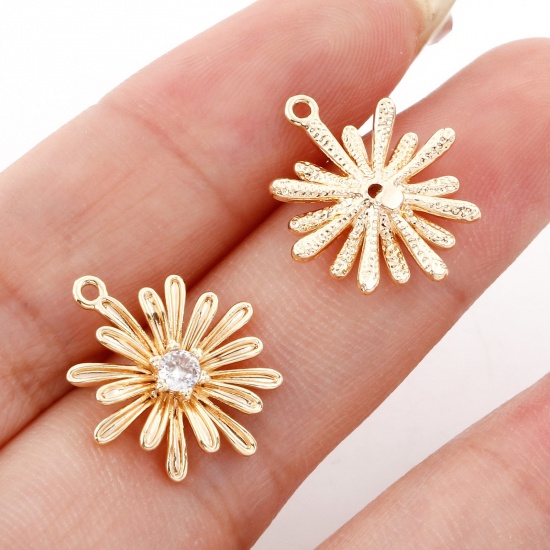 Image de Breloques en Laiton Marguerite Plaqué Or Véritable 18K 3D à Zircone Cubique Clair 17.5mm x 15mm, 2 Pcs
