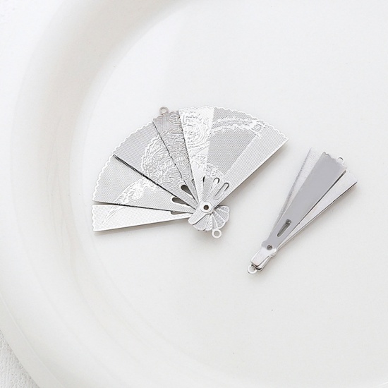 Picture of Zinc Based Alloy Pendants Silver Tone Fan Foldable 4.9cm x 3.5cm, 1 Piece