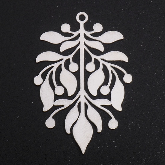 Immagine di Lega di Ferro Filigree Stamping Ciondoli Tono Argento Vite Fiore Filigrana 3.7cm x 2.4cm, 10 Pz