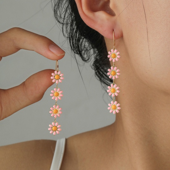 Picture of Brass Pastoral Style Tassel Earrings Gold Plated Pink Daisy Flower Enamel 6cm x 1cm, 1 Pair                                                                                                                                                                   