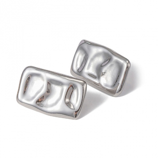 Picture of 304 Stainless Steel Hammered Ear Post Stud Earrings Silver Tone Rectangle 3cm x 1.8cm, 1 Pair
