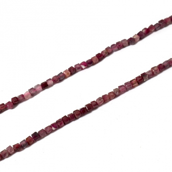 Immagine di 1 Filo (Circa 185 Pz/Treccia) (Grado A) Rubino ( Naturale ) Perline per la Creazione di Gioielli con Ciondoli Fai-da-te Colore Fuscia Cubo Sezione 2mm x 2mm, 39cm Lunghezza