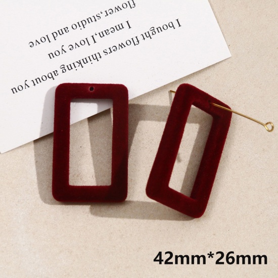 Immagine di 2 Pz Acrilato Geometrico Ciondoli Rettangolo Colore di Vino Rosso Floccaggio 4.2cm x 2.6cm