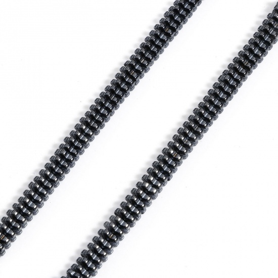 Image de 1 Enfilade (Env. 185 Pcs/Enfilade) (Classement A) Perles pour DIY Fabrication de Bijoux de Pendentife en Hématite （ Naturel ） Fleur Noir 6mm x 6mm, Trou: env. 0.5mm, 41cm long