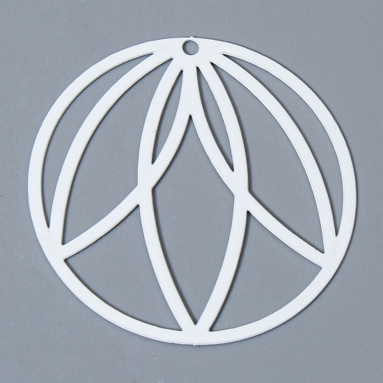 Picture of 10 PCs Iron Based Alloy Filigree Stamping Pendants White Round Leaf Painted 3.6cm Dia.