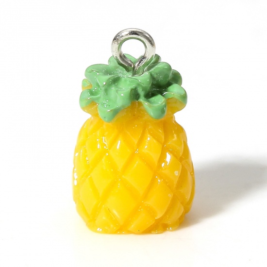 Immagine di 10 Pz Resina Charms Ananas 3D Tono Argento Giallo 18mm x 11mm