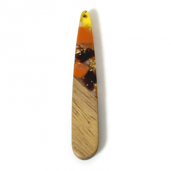 5 個 木目調樹脂 ペンダント 黒+オレンジ色 滴 ドロップ 砂利チップ 4.4cm x 0.8cm の画像