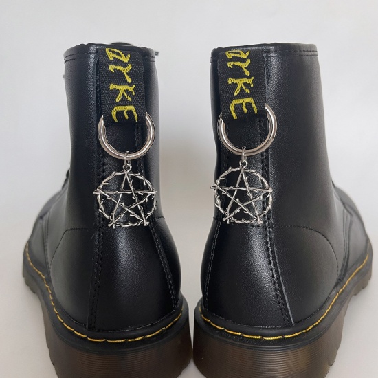 Bild von 1 Stück Gotisch Schuh Schnallen für DIY Schuh Charme Dekoration Zubehör Silberfarbe Ring Pentagramm 6cm