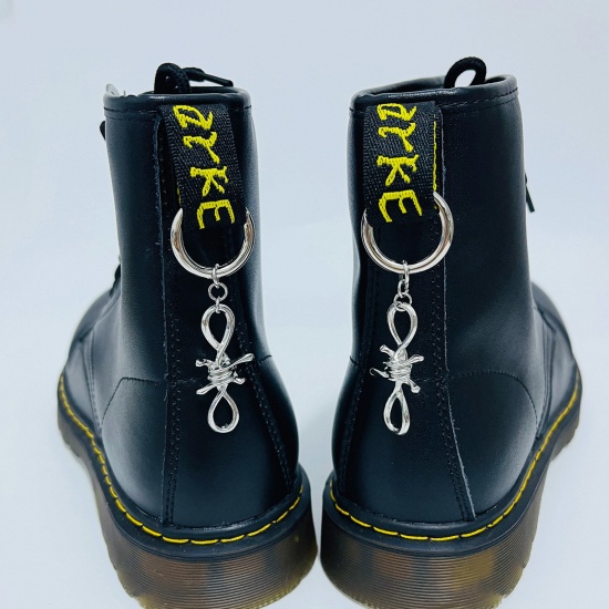 Bild von 1 Stück Gotisch Schuh Schnallen für DIY Schuh Charme Dekoration Zubehör Silberfarbe Seilknoten Dornen 5cm