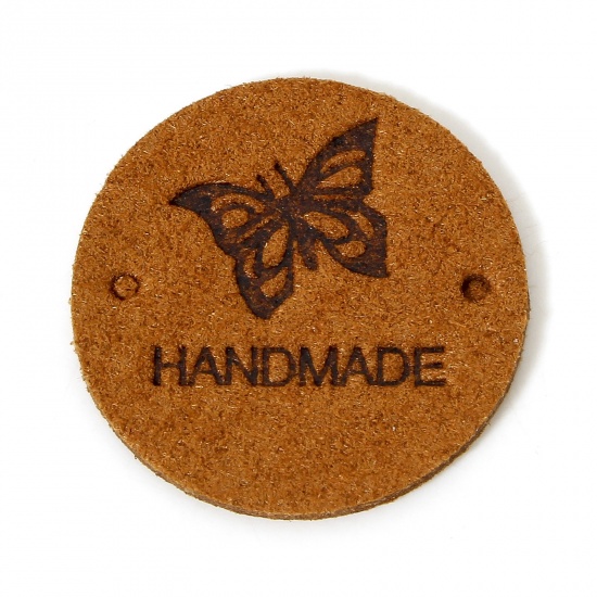 Immagine di 20 Pz PU Etichetta Etichetta per Abbigliamento Tondo Marrone Farfalla Forma " Hand Made " 25mm