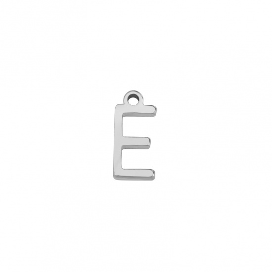 Image de 1 Pièce Breloques en 304 Acier Inoxydable Mini Argent Mat Alphabet Initial/ Lettre Majuscule Gravé Mots" E " 8mm x 4mm