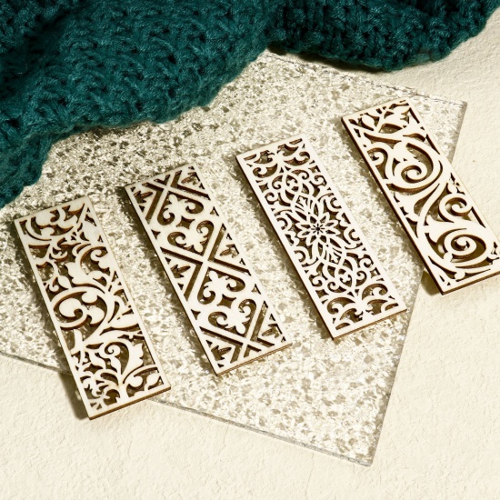 Immagine di 10 Pz Legno Accessori per materiali artigianali fatti a mano fai-da-te Naturale A Caso Misto Filigrana 8cm x 2.8cm
