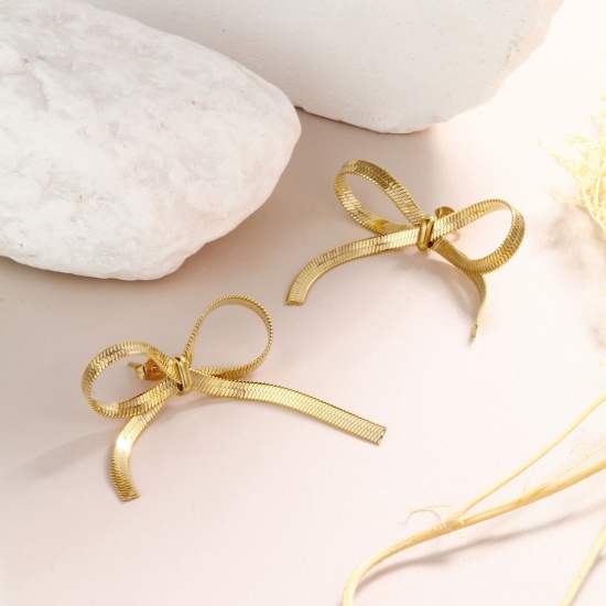 Image de 1 Paire Boucles d'Oreilles Puces Exquis en 304 Acier Inoxydable Respectueux de la Nature À la Mode Nœuds Papillon Plaqué Or Véritable 18K Cadeau Pour Femmes 4.2cm x 3.5cm