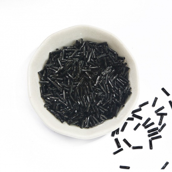 20 Grams (Approx 30 PCs/Gram) Glass Seed Beads Twisted Bugle Black About 6mm x 2mm, Hole: Approx 0.8mm の画像