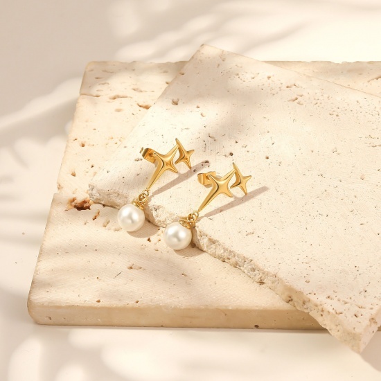 Image de 1 Paire Boucles d'Oreilles Exquis en 304 Acier Inoxydable & Coquille Naturelle Respectueux de la Nature À la Mode Etoile Plaqué Or Véritable Blanc Imitation Perles Cadeau Pour Femmes 30mm x 13mm