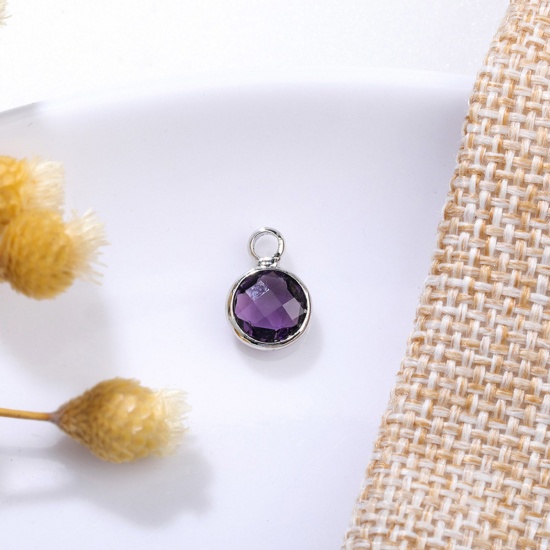 Image de 5 Pcs Breloques Pierres de Naissance en Laiton & Verre Argent Mat Violet Rond février 6mm Dia.