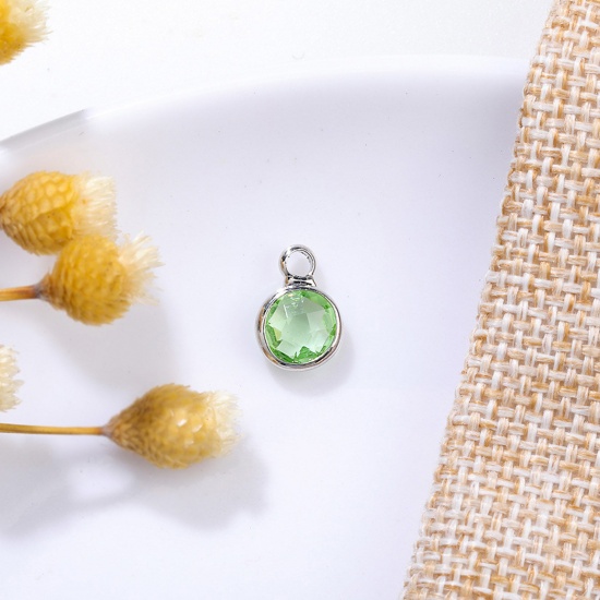 Image de 5 Pcs Breloques Pierres de Naissance en Laiton & Verre Argent Mat Vert Clair Rond août 6mm Dia.