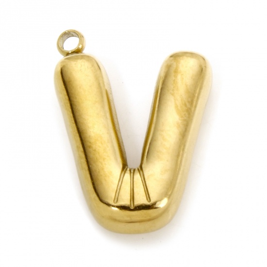 Image de 2 Pcs Breloques en 304 Acier Inoxydable Placage sous Vide PVD Respectueux de l'Environnement Simple Alphabet Majuscule Lettre Initiale Plaqué Or Véritable 18K Gravé Mots" V " 21.5mm x 15.5mm