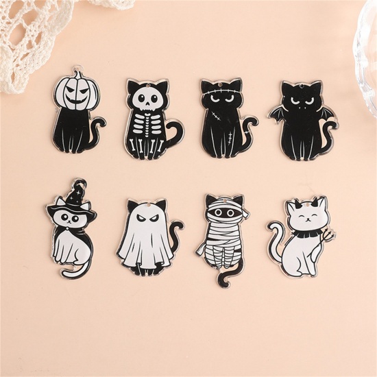 10 個 アクリル ハロウィン ペンダント 猫 ランダムにミックス 黒 + 白 の画像