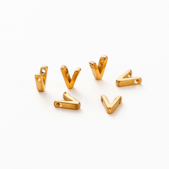 Image de 5 Pcs Breloques en 304 Acier Inoxydable Placage sous Vide Mini Plaqué Or 18K Alphabet Initial/ Lettre Majuscule Gravé Mots" V " Brunissage au Rouleau 10mm x 8mm