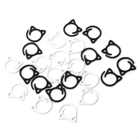 Picture of 1 Set ( 24 PCs/Set) Zinc Based Alloy Knitting Stitch Markers Cat Animal Black & White 17mm x 17mm