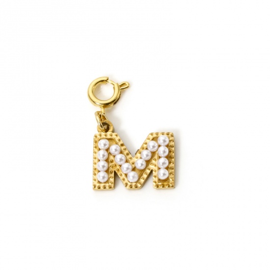Image de 1 Pièce Breloques en 304 Acier Inoxydable Revêtement sous Vide PVD Respectueux de l'Environnement Plaqué Or 18K Alphabet Initial/ Lettre Majuscule Gravé Mots" M " Perle Imitation Acrylique 27mm x 12mm