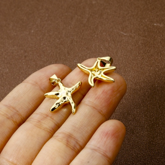 Imagen de 2 PCs Eco-friendly Brass Ocean Jewelry Charm Pendant 18K Real Gold Plated Star Fish 26mm x 17mm